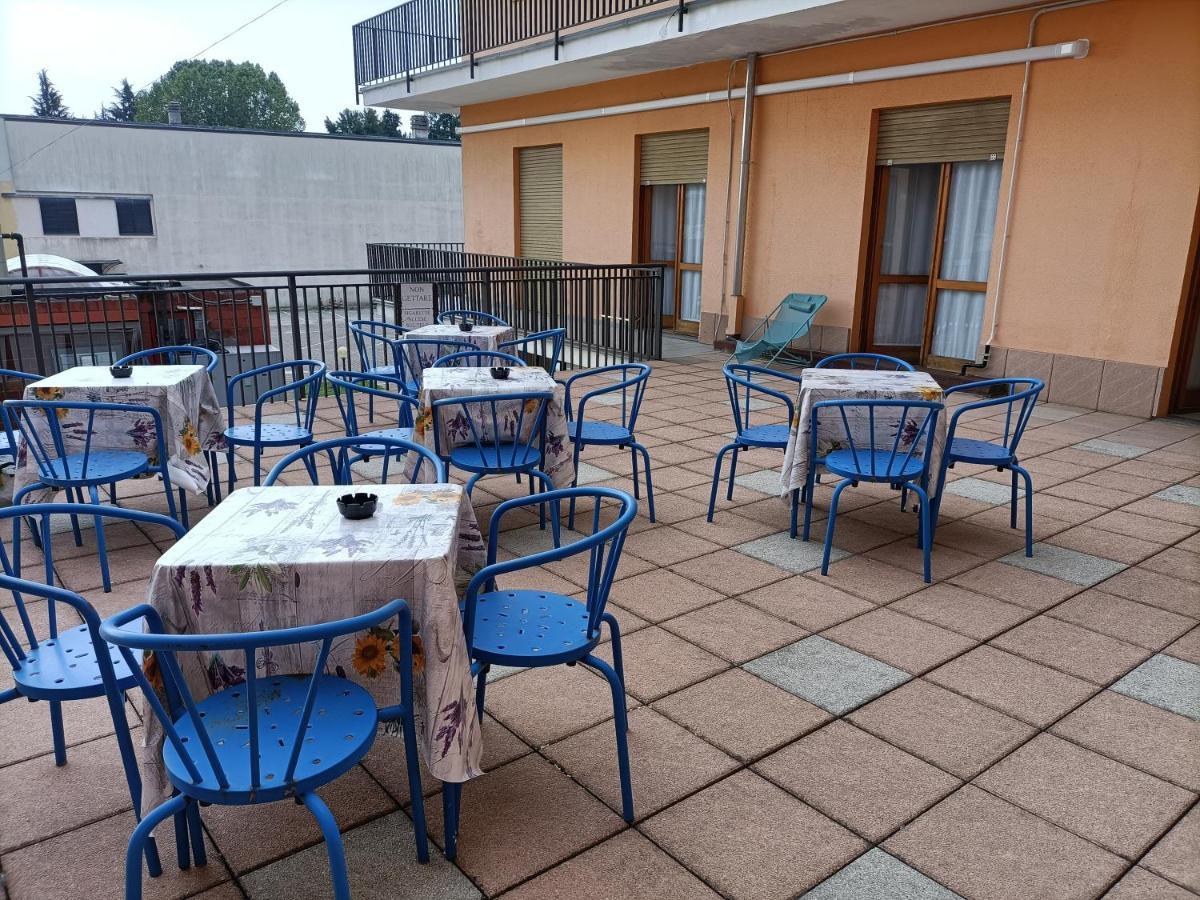 Albergo Roma Gattico Exterior foto