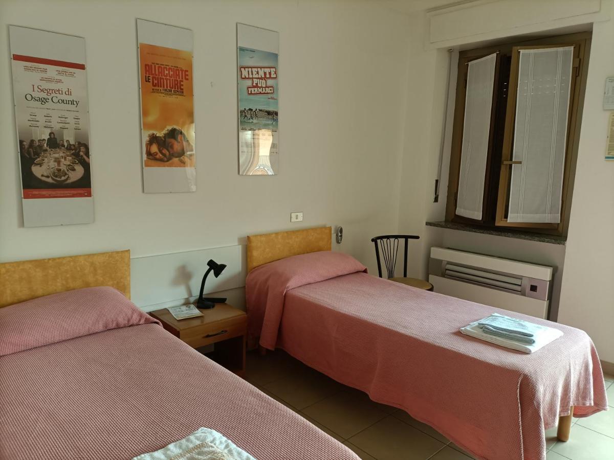 Albergo Roma Gattico Exterior foto